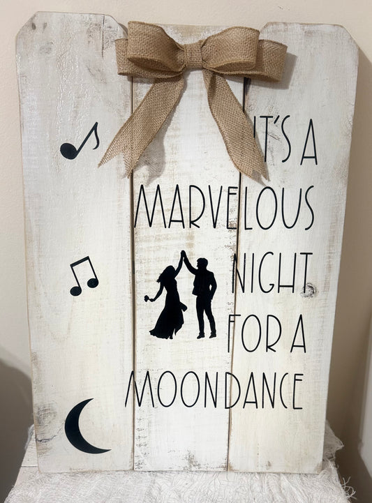 Moon dance